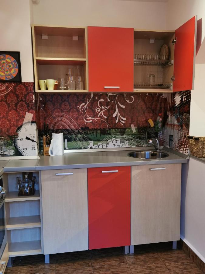 Comfy & Pleasant Apartment 10 Min Walk To Downtown Timisoara Exterior foto